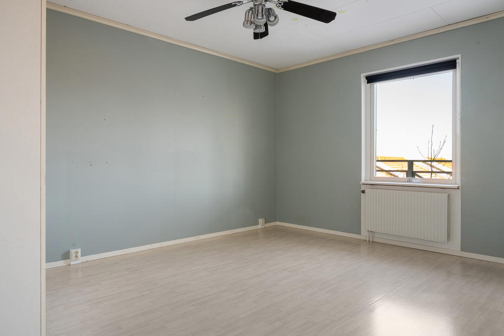 Sovrum 2, entréplan 