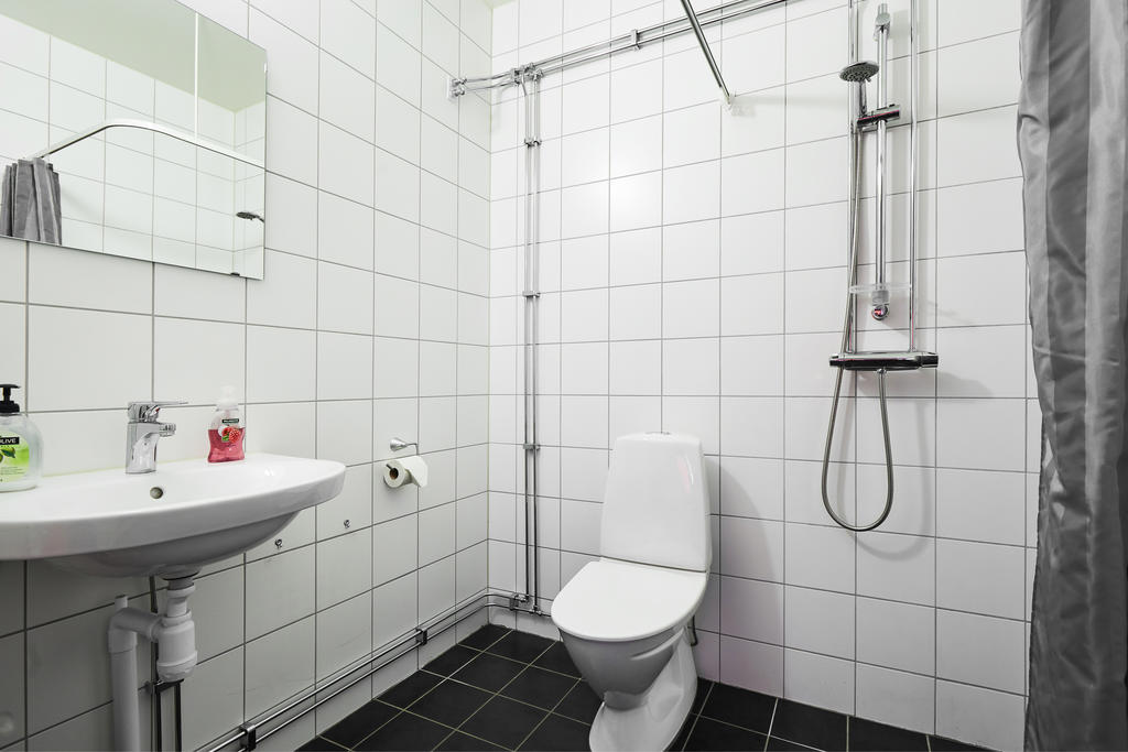 Dusch i gästlägenhet
