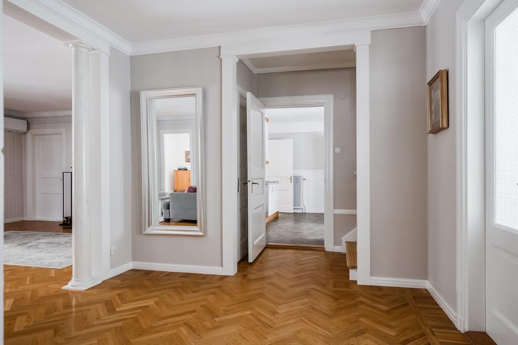 Entréhall mot köket