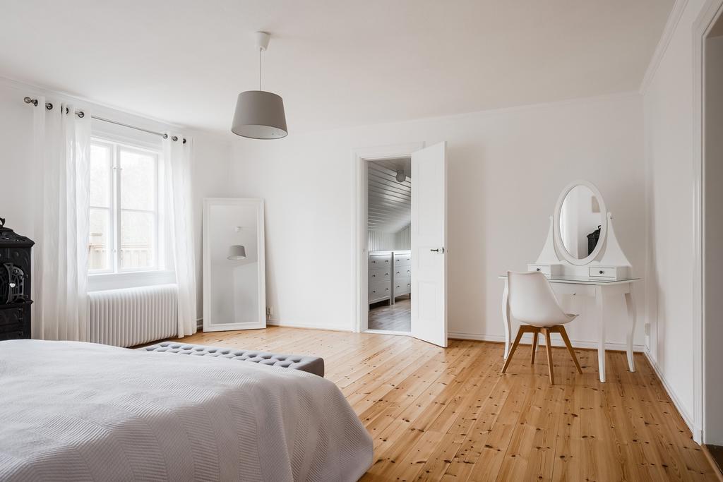 med "walk in closet"