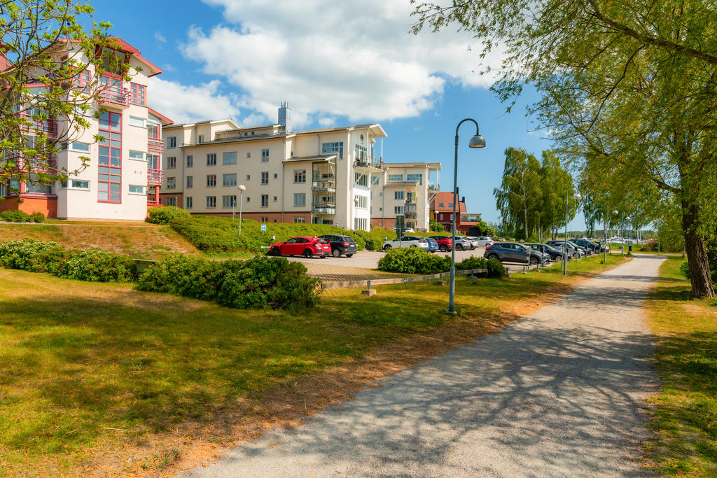 Varvsgatan, ett attraktivt boende vid Stadsfjärden och promenadstråk