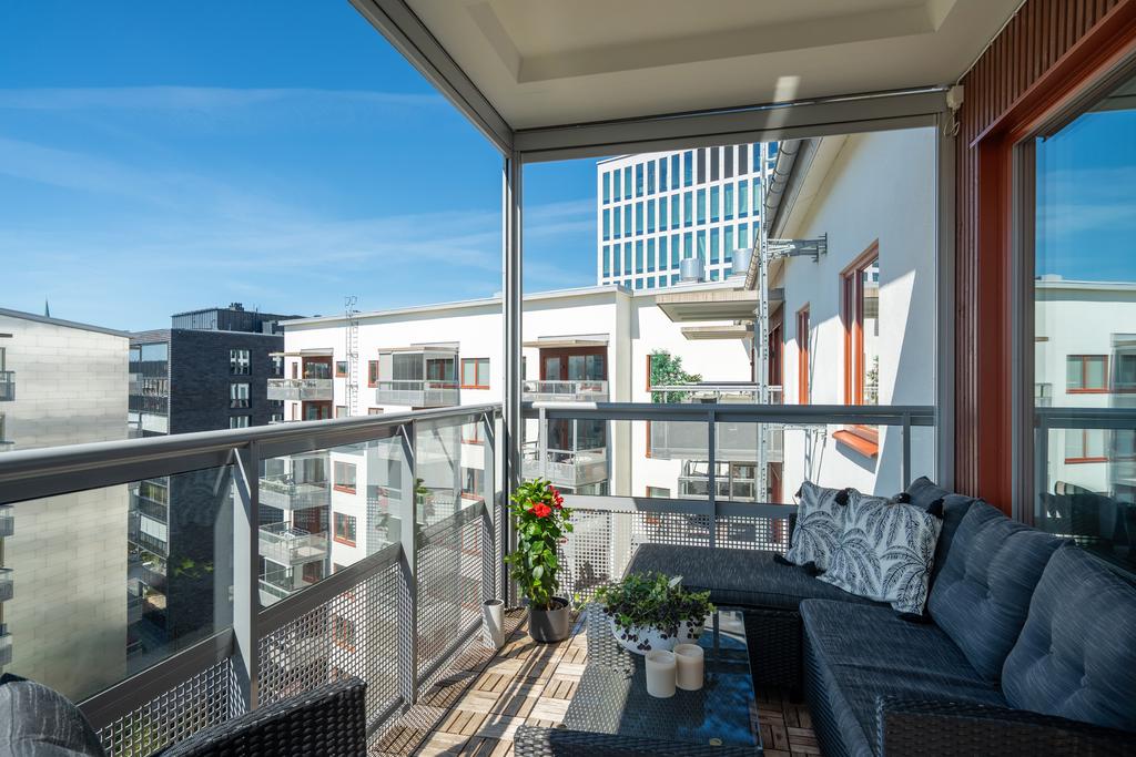 Stor balkong i högt läge