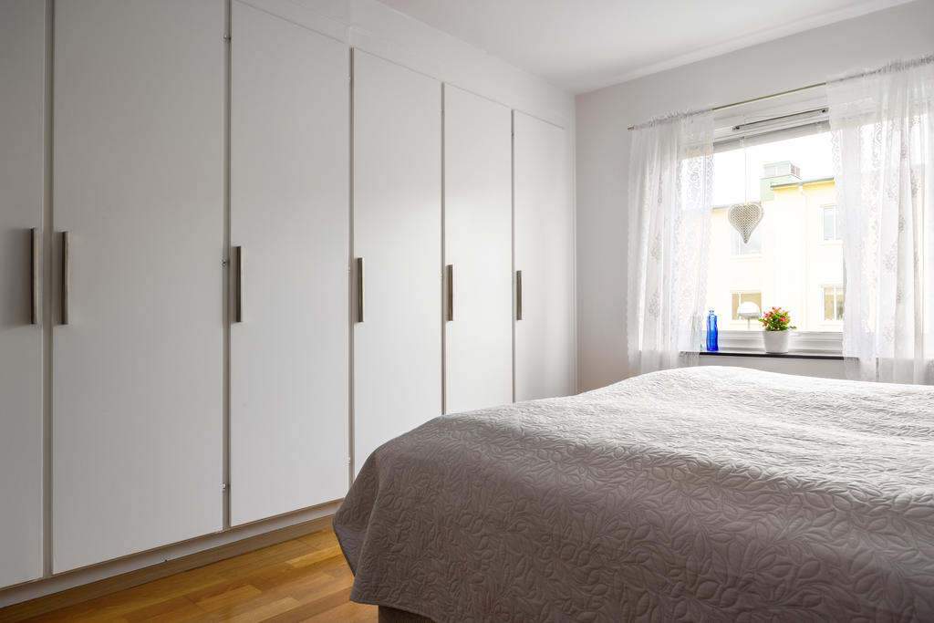 God förvaring i sovrummet.
AI-genererad bild.