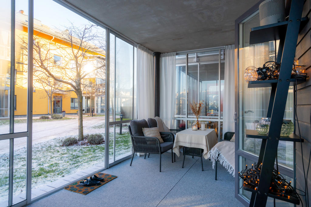 Öppningsbara glasdörrar 