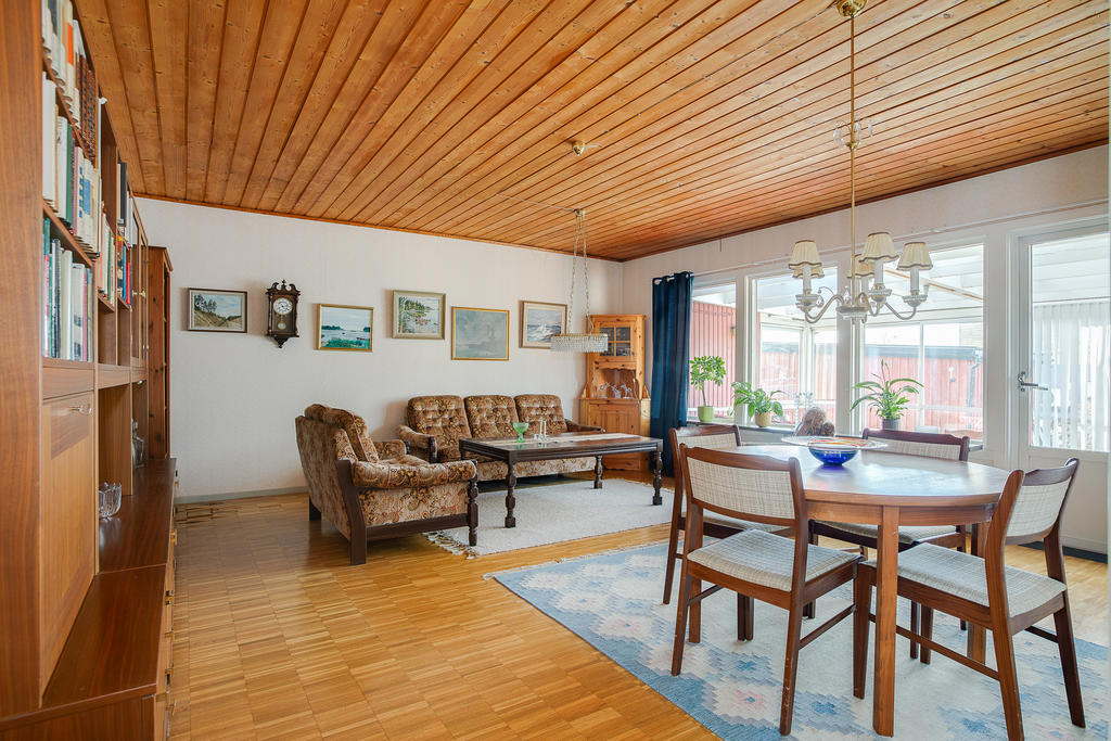 Vardagsrum med fint ljusinsläpp