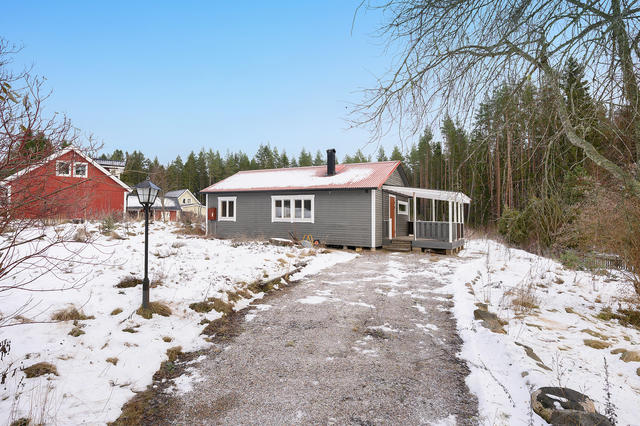 Knapervägen 50, Norra Åbyggeby