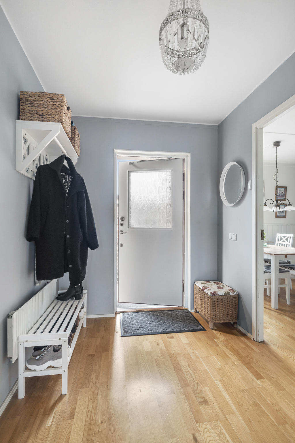 Entré från  entrébalkong