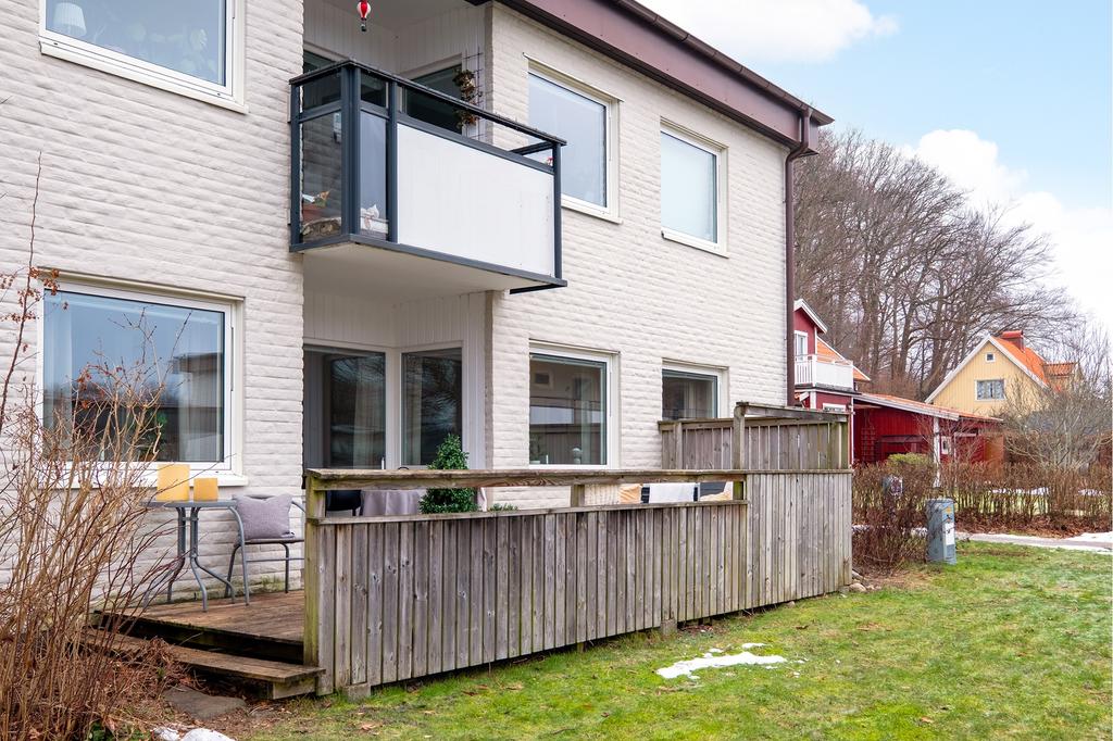 Gavel och markplan gör att en fri radhus känsla infinner sig direkt