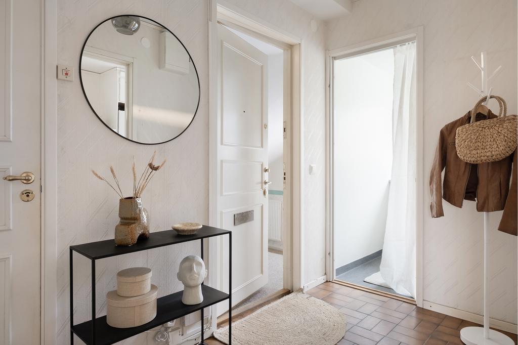 Varmt välkomna in till Floda Allé 7B!