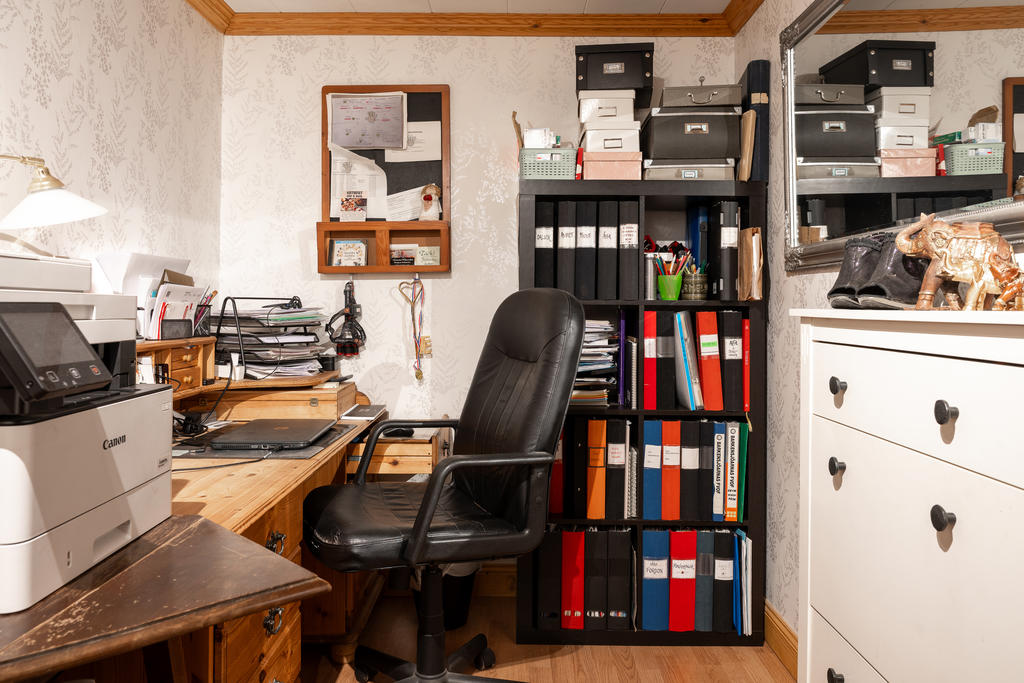 Kontorshörna med garderober