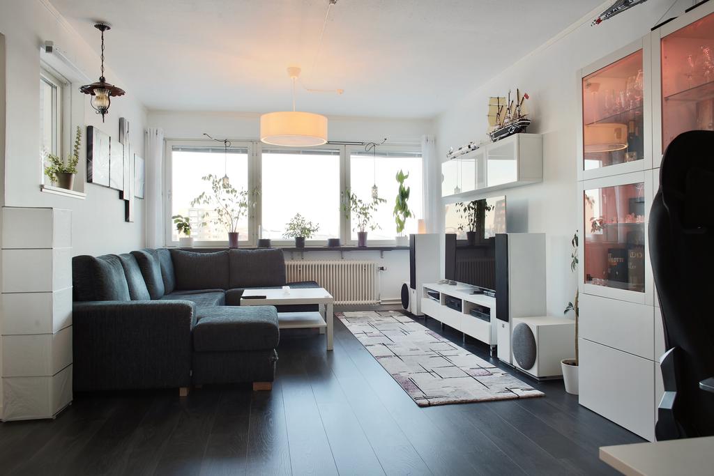 Rymligt och trivsamt vardagsrum 