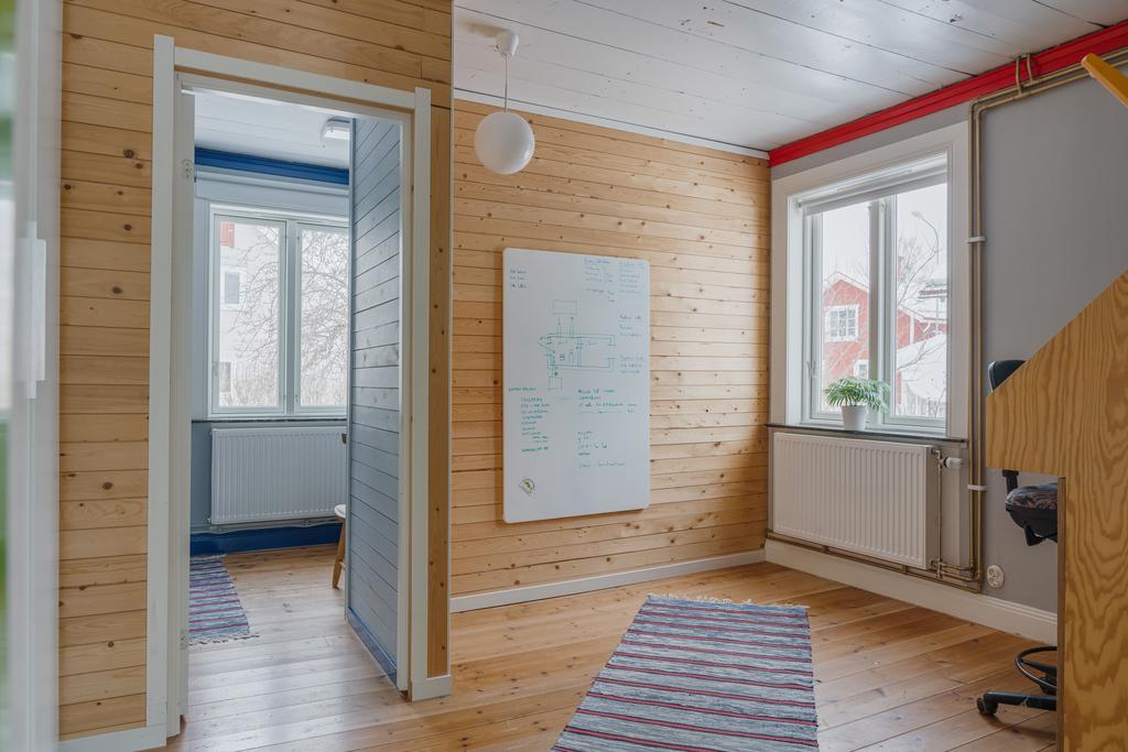 Sovrum/kontor entrévåning