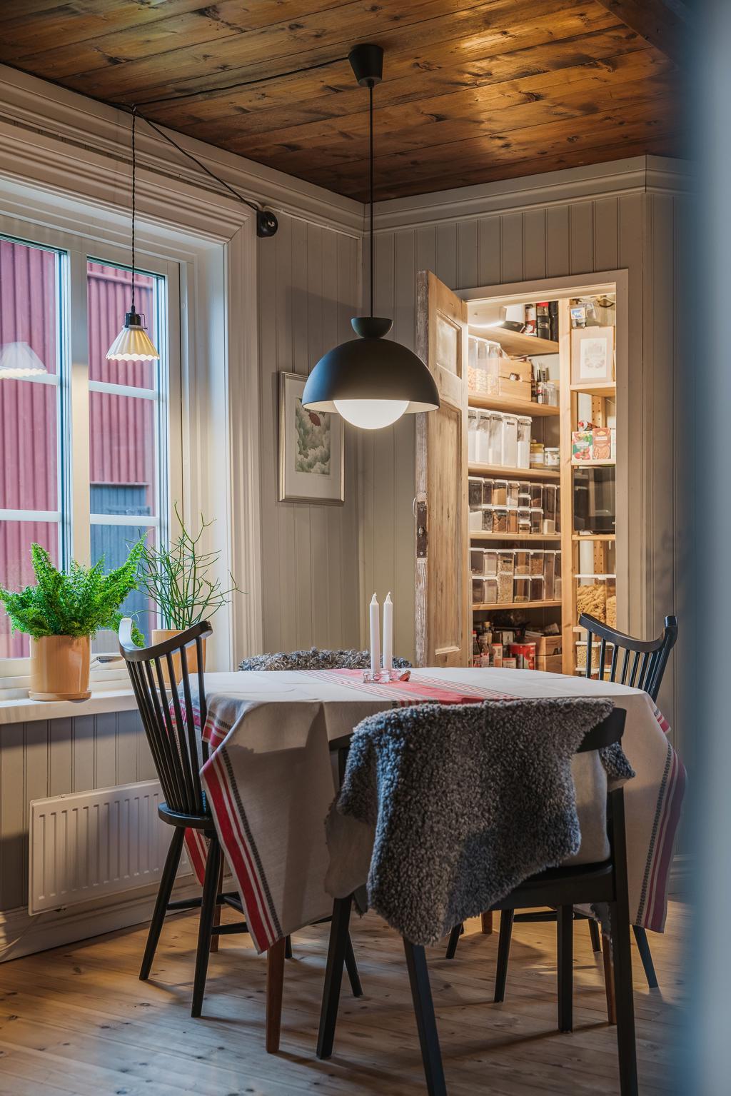 Matplats och härligt skafferi