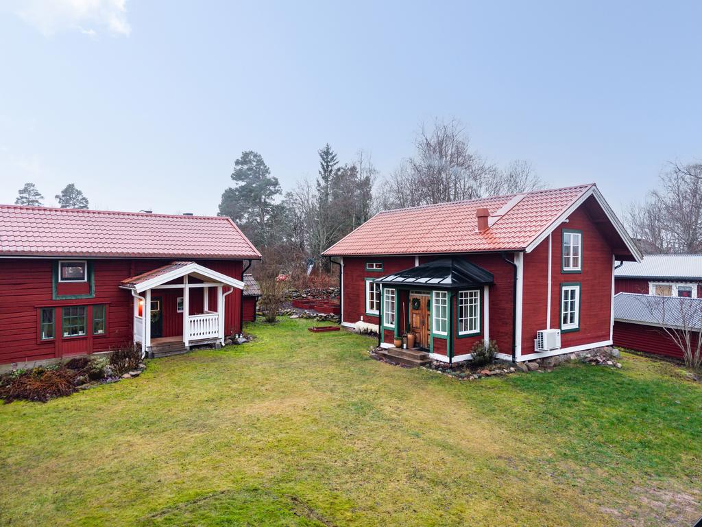 Gästhus och bostadshus