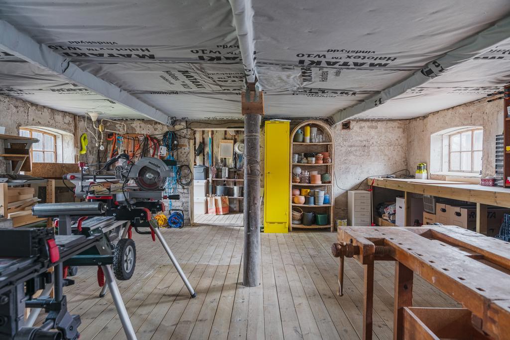 Verkstad i uthuset