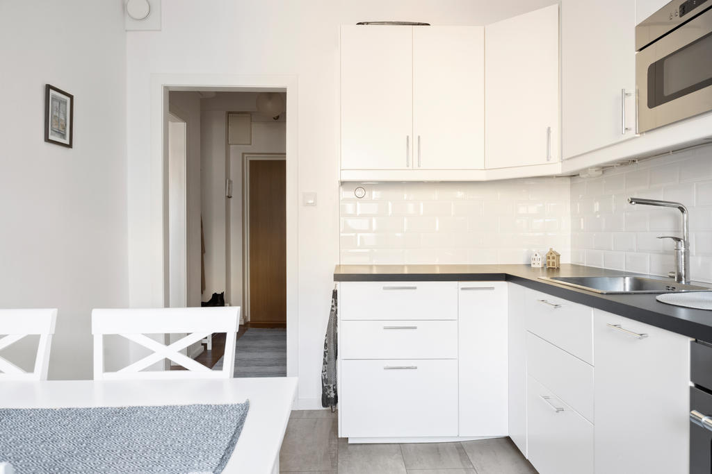 Smakfullt kök i vitt