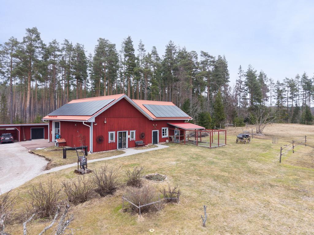 Här finns generösa utrymmen med goda förvaringsmöjligheter.