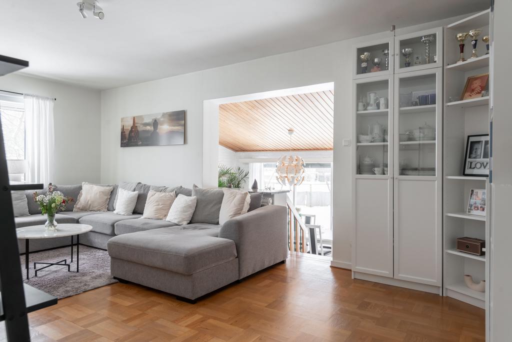 Vardagsrum, vy mot matrum