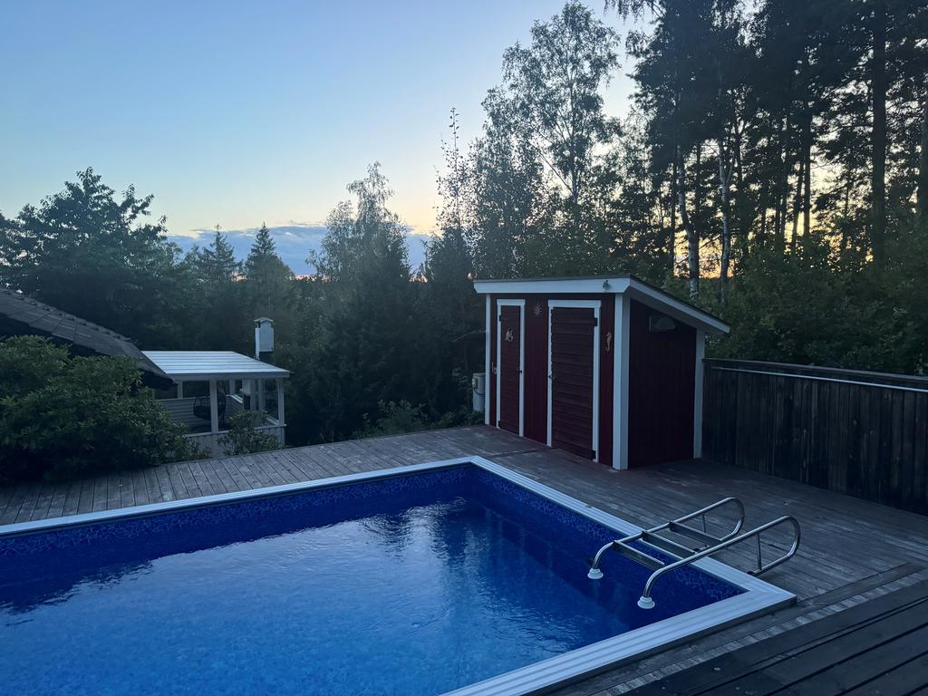 Det härliga poolområdet - Säljarnas bild