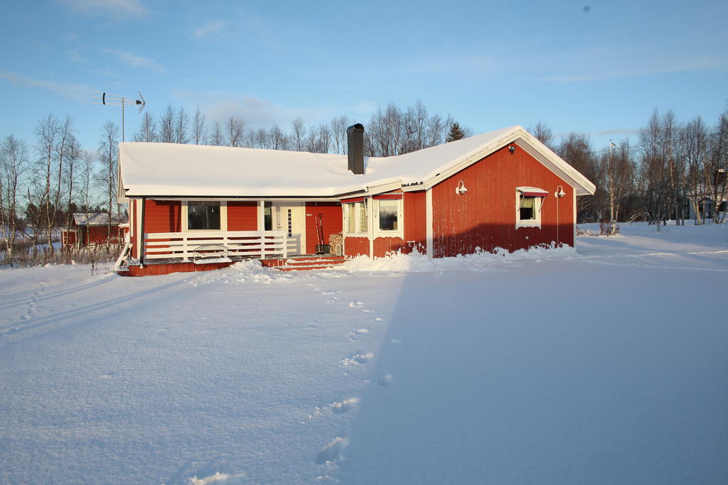 Övre Soppero 93, en friliggande 1-plansvilla som stod klar för inflyttning inför julen 1999