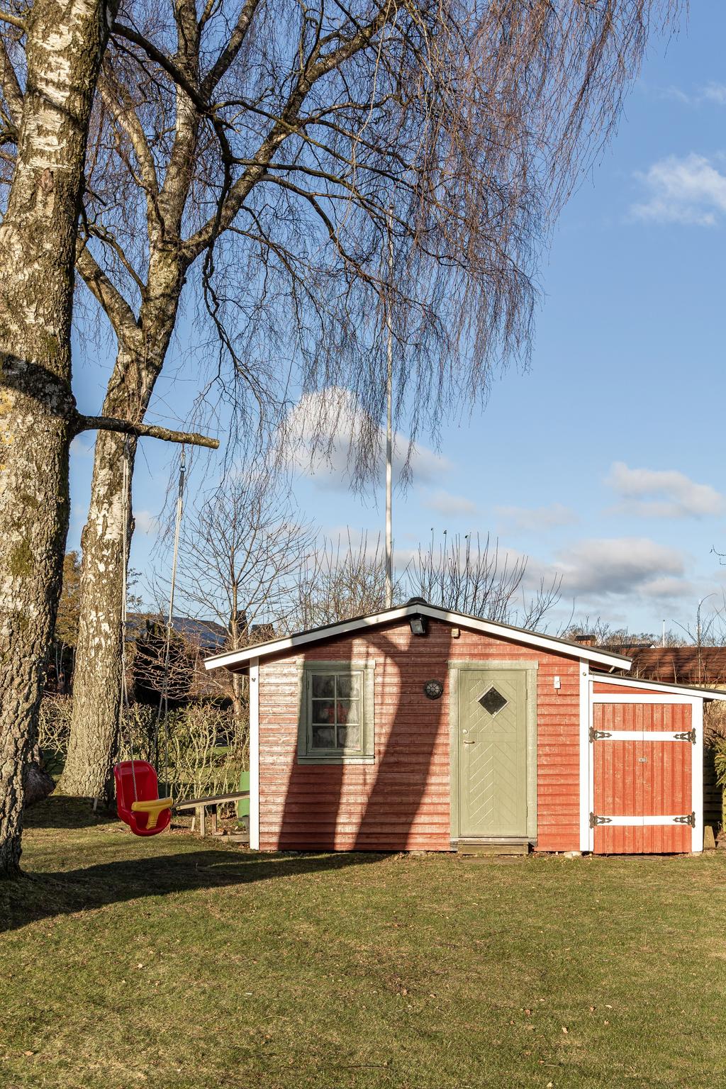 Friggebod för praktiskt trädgårdsförvaring