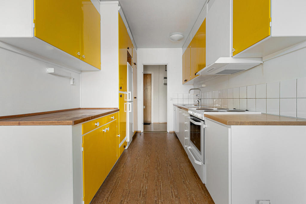 Kök längsmed två sidor