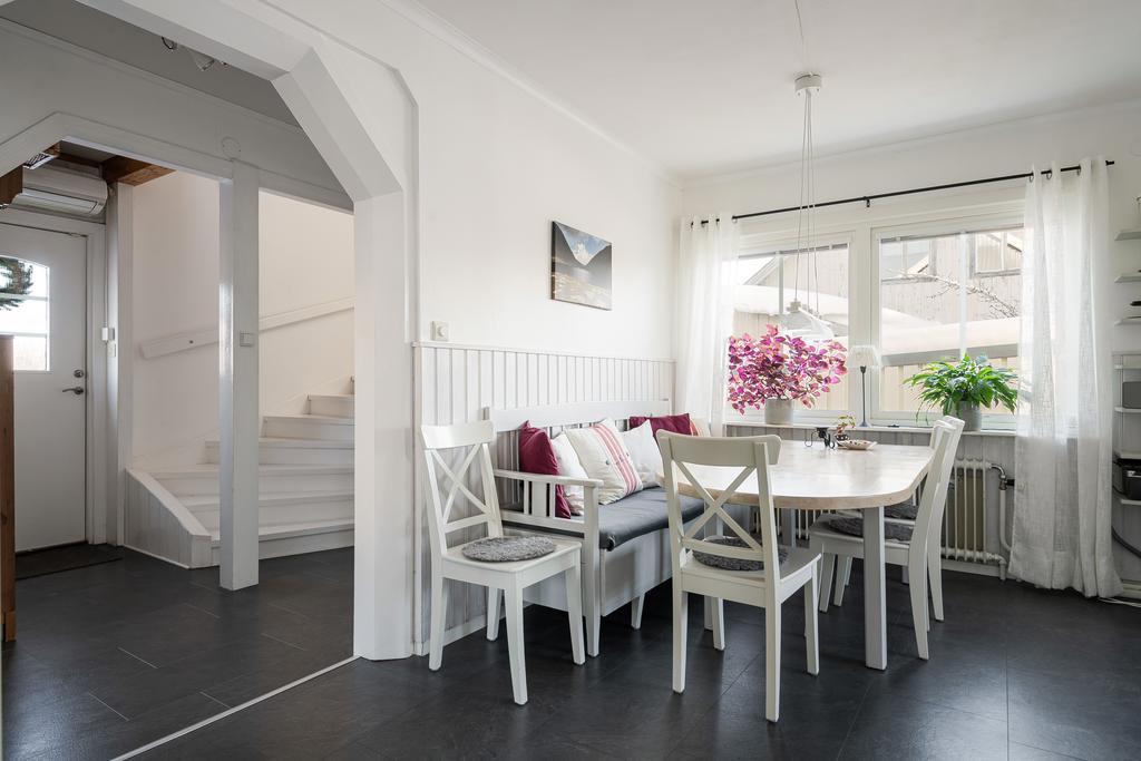 Öppet mellan hall och kök