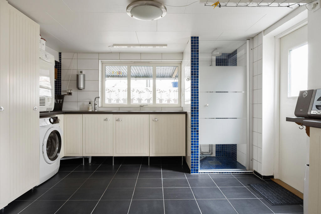 Tvättstuga, nedre plan