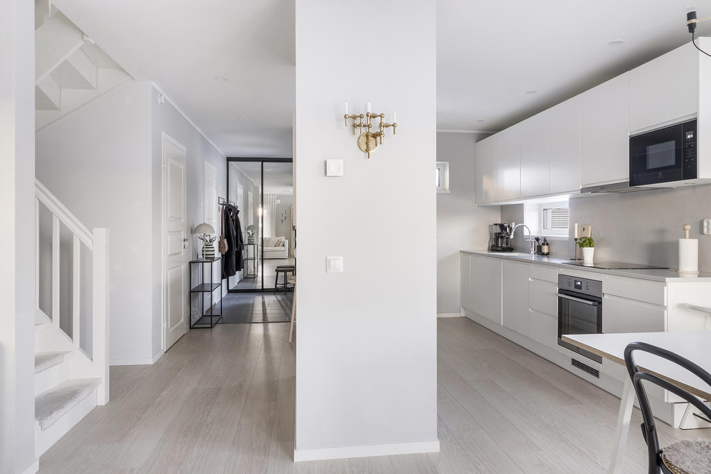 Enhetligt golv och öppen planlösning