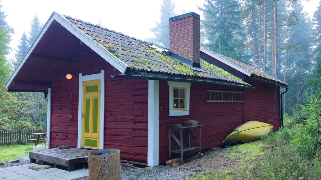 Charmig stuga i Rämshyttan!