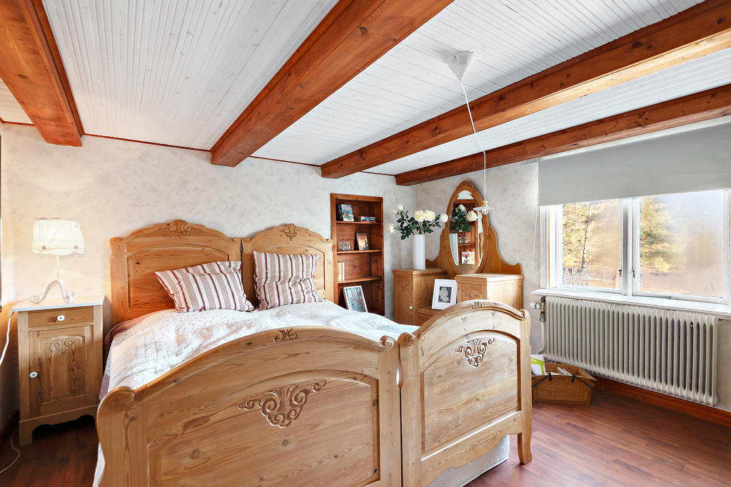 Stort sovrum på övre plan 