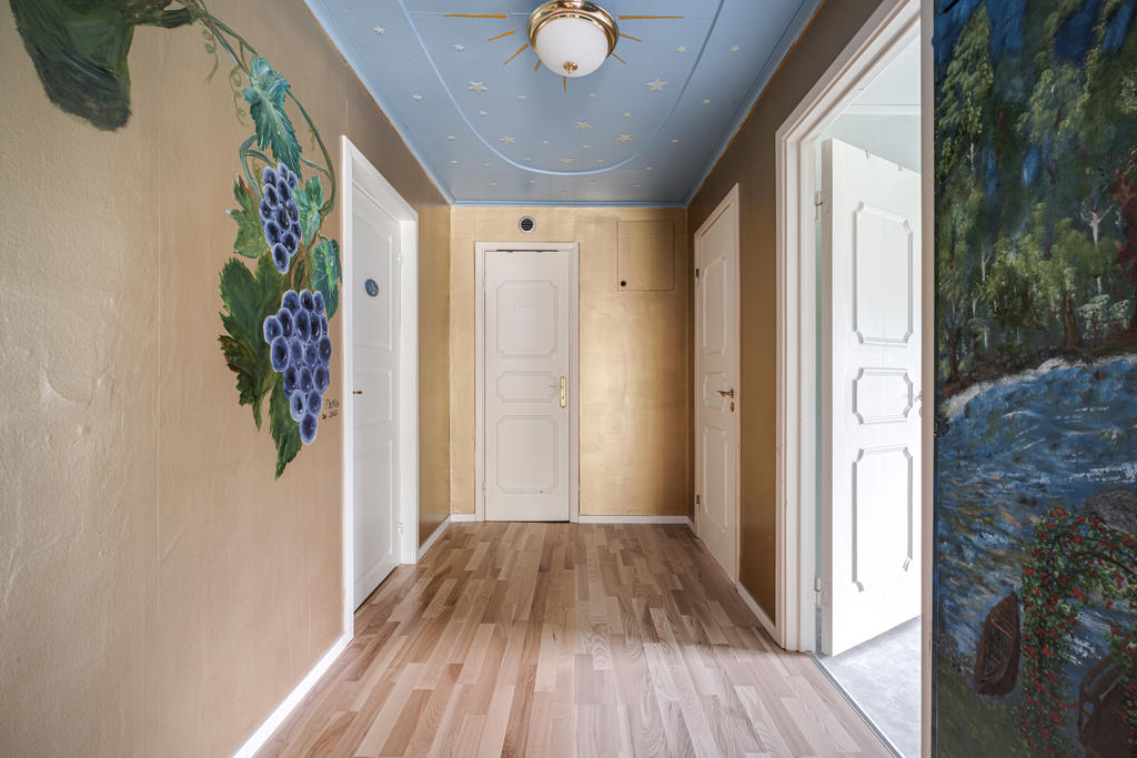 Hall
