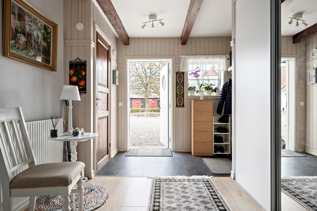 Lägenhet 1:  Entré/hall