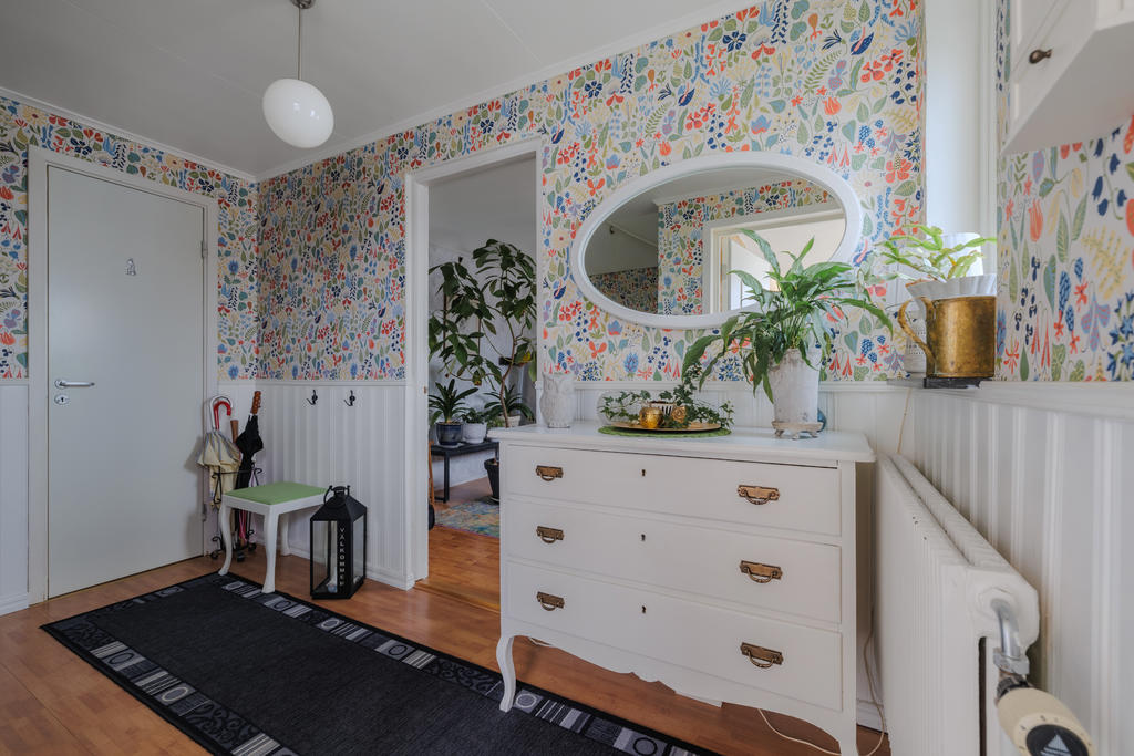 Välkomnande entréhall 