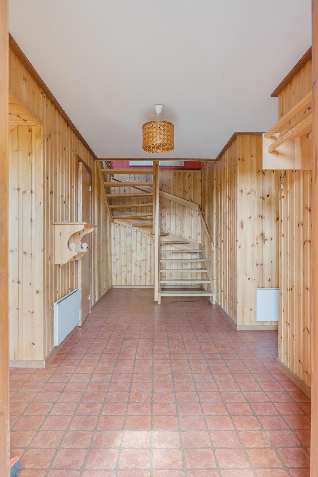 Entréhall i souterrängplan