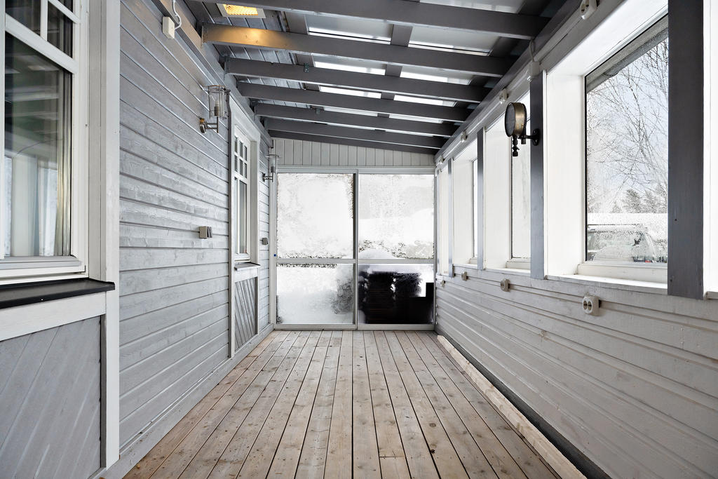 Inglasad altan utanför sovrum 3/4.