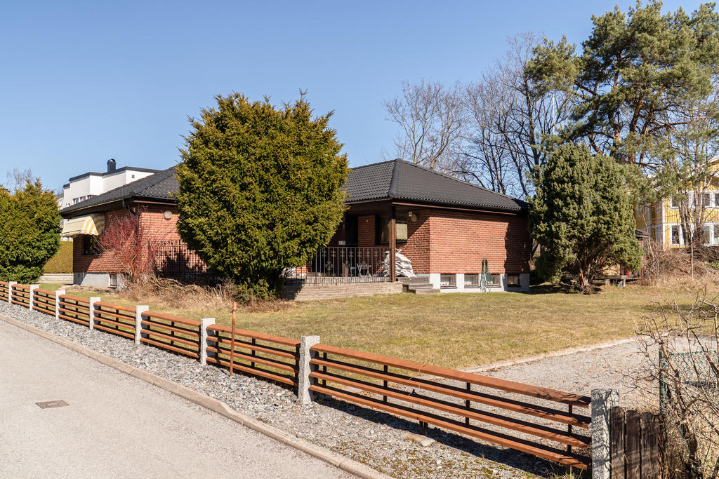 Ytterligare 1 parkering