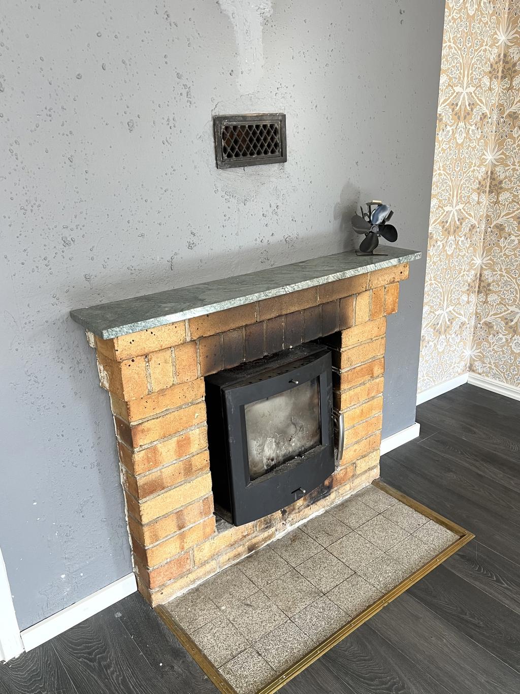 Öppen spis med insats