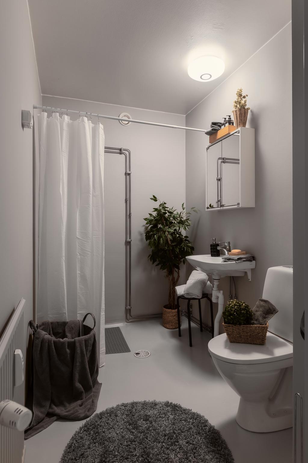 Ljust och fräscht badrum