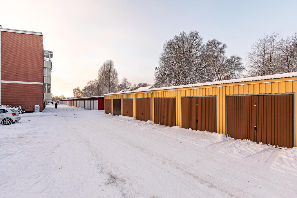 Det finns gott om parkeringsplatser i föreningen