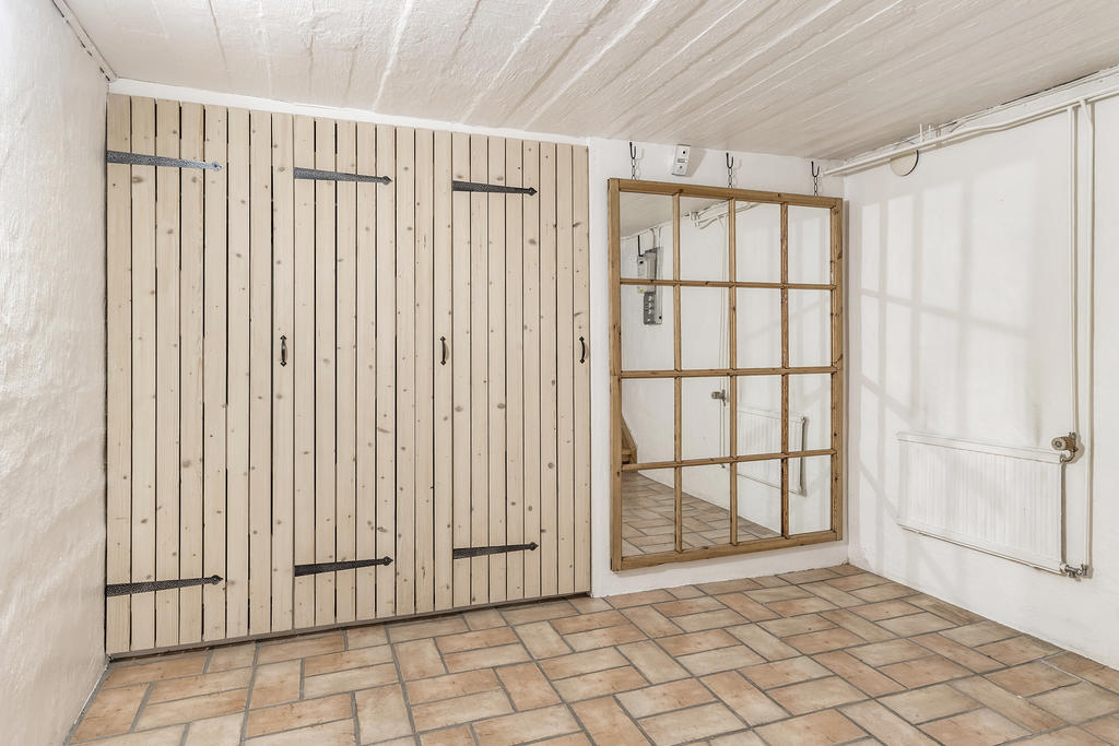 Källaplan med bra förvaringsmöjligheter