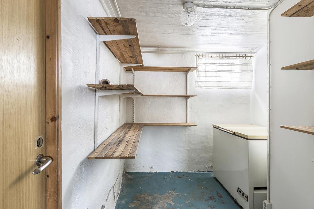 Förvaring i källarplan