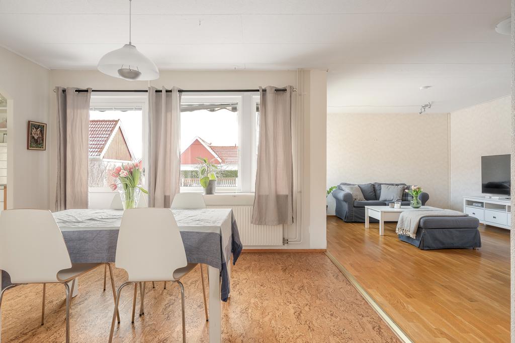 Matplats samt vardagsrum