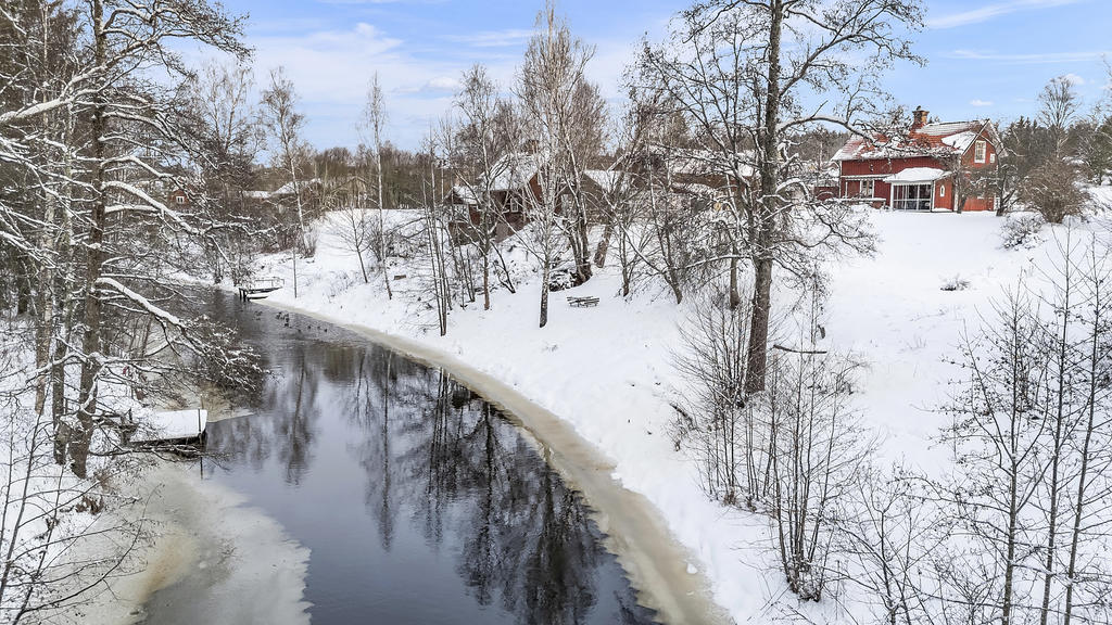 Vackert läge intill Hedströmmen