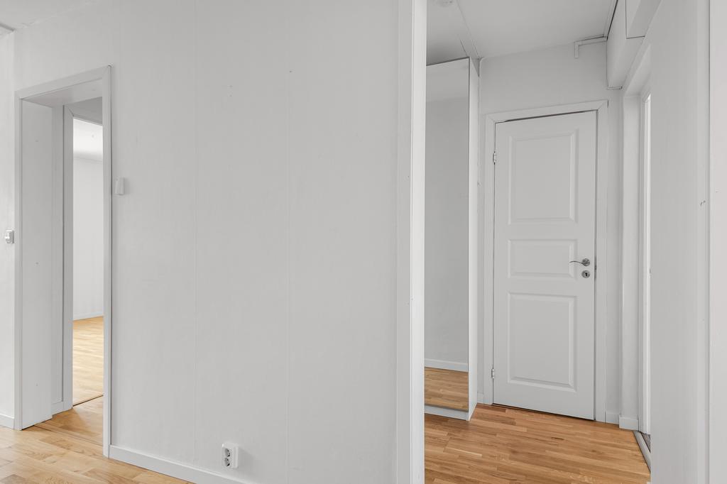 Vy från hallen. 