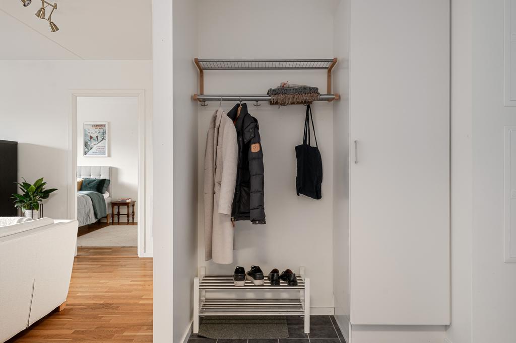 Hall med plats för avhängning 