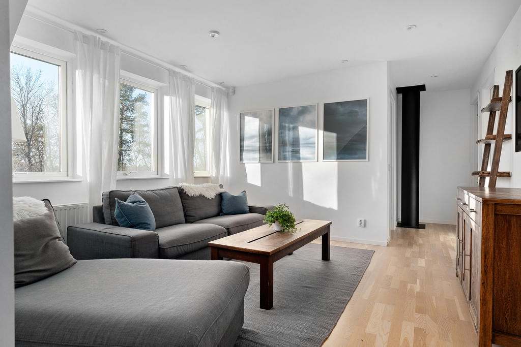 Vardagsrum på övre plan