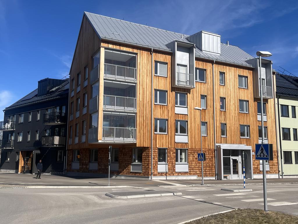 Härligt solig hörnbalkong!