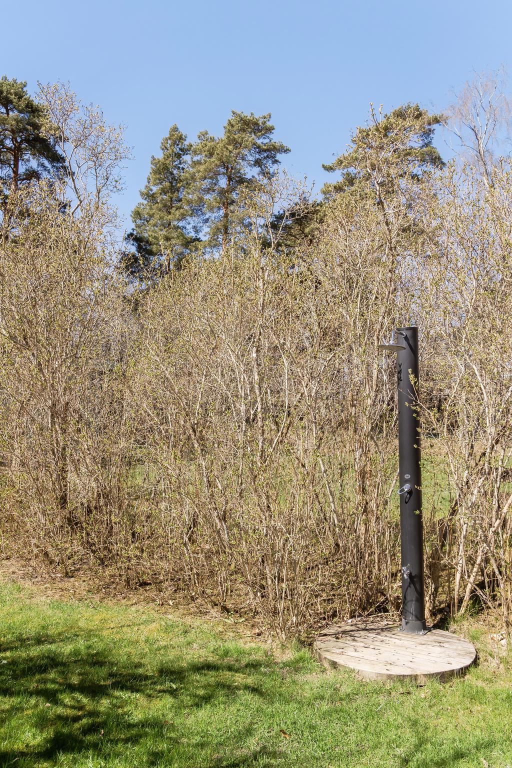 Här finns även en utedusch