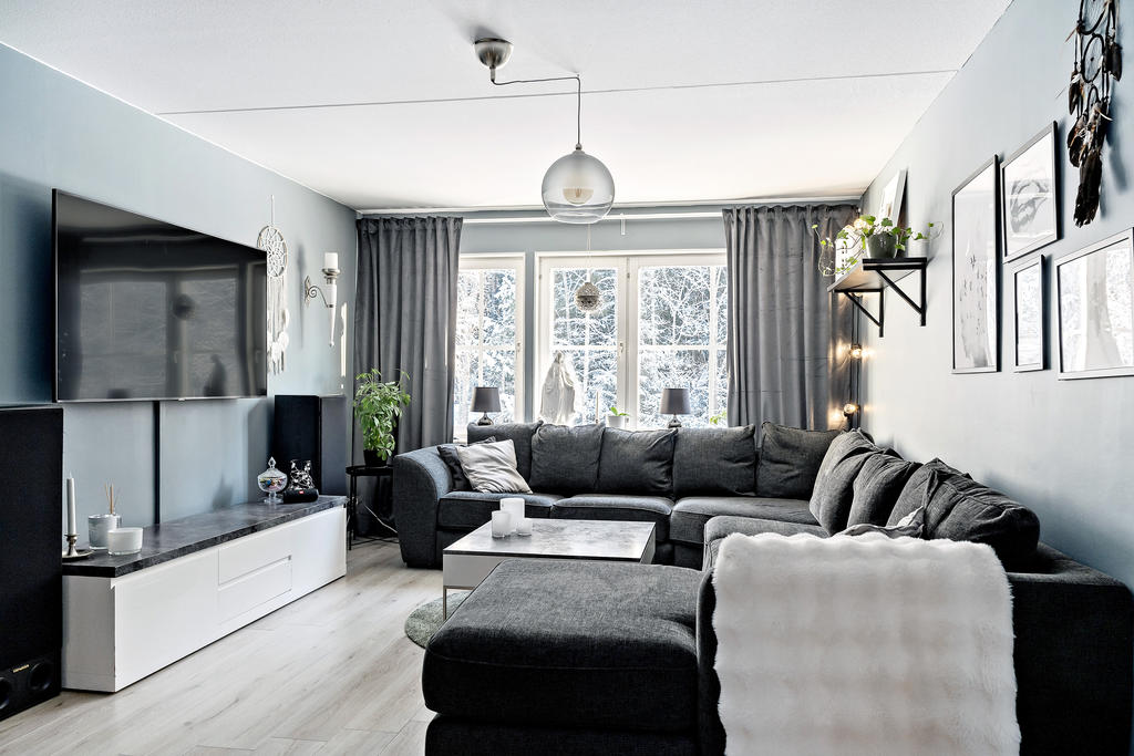 Ljust och rymligt vardagsrum